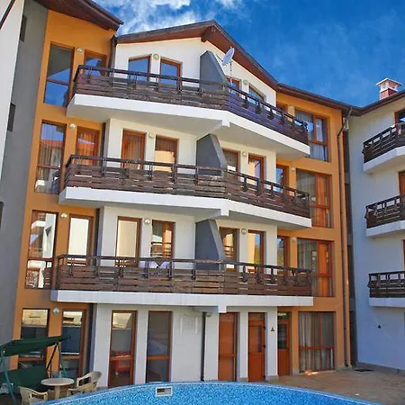 Kapitolii, Filion In Hills